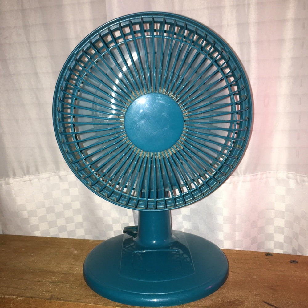 Metal fan